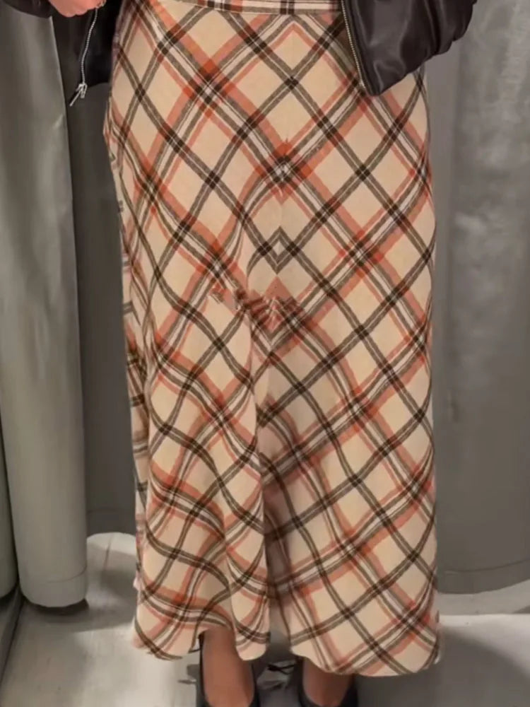 חצאית דגם סלין