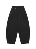 ג'ינס אופנתי משוחרר